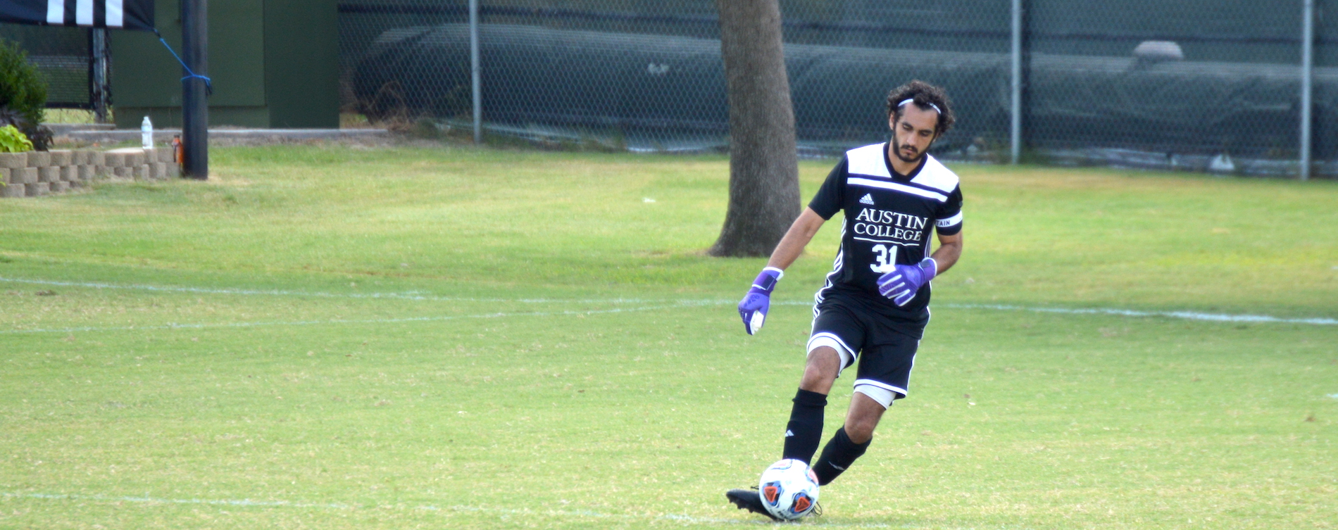 Khalaf Named Finalist for 2019 SCAC Man of the Year Award