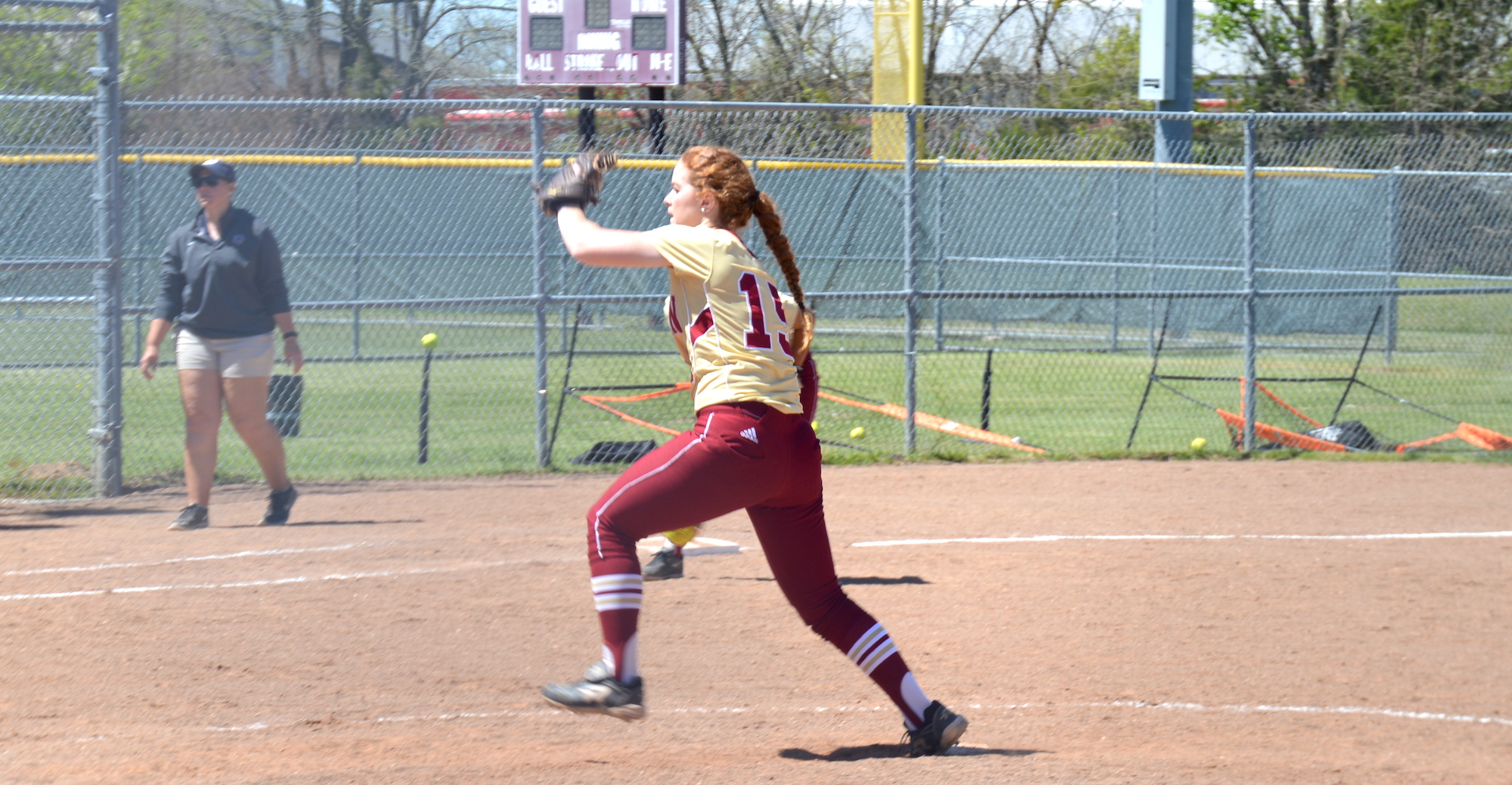 Softball Coasts Past Rust in Doubleheader Sweep