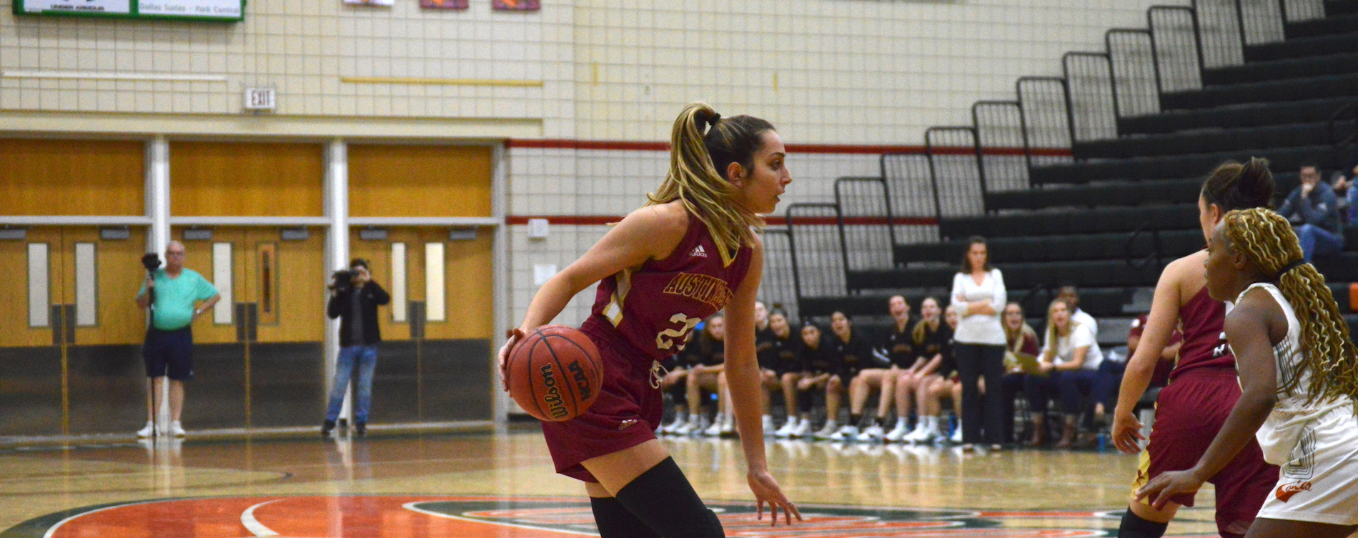 Women's Hoops Comes In at No. 24 in D3Hoops Poll