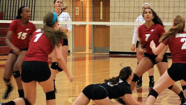 Volleyball Splits on Day One of AC Classic