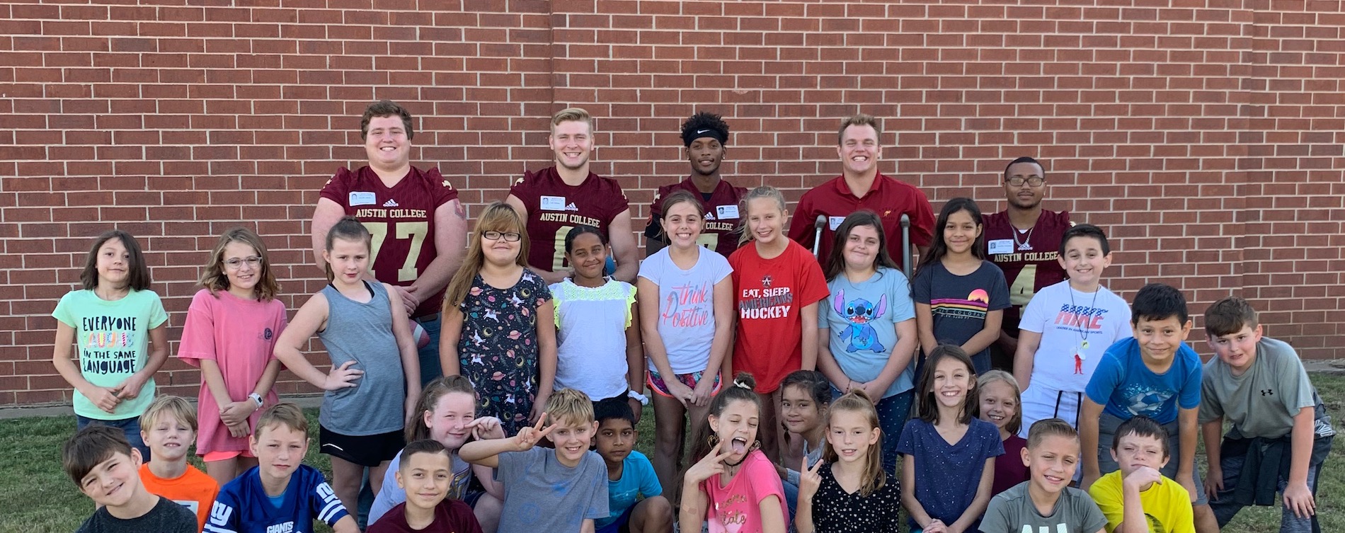 'Roo Football Spreads Redshirt Pride to Sory Elementary