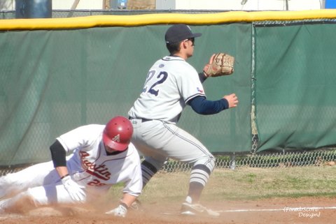 'Roo Baseball Splits SCAC Opening Doubleheader with UD