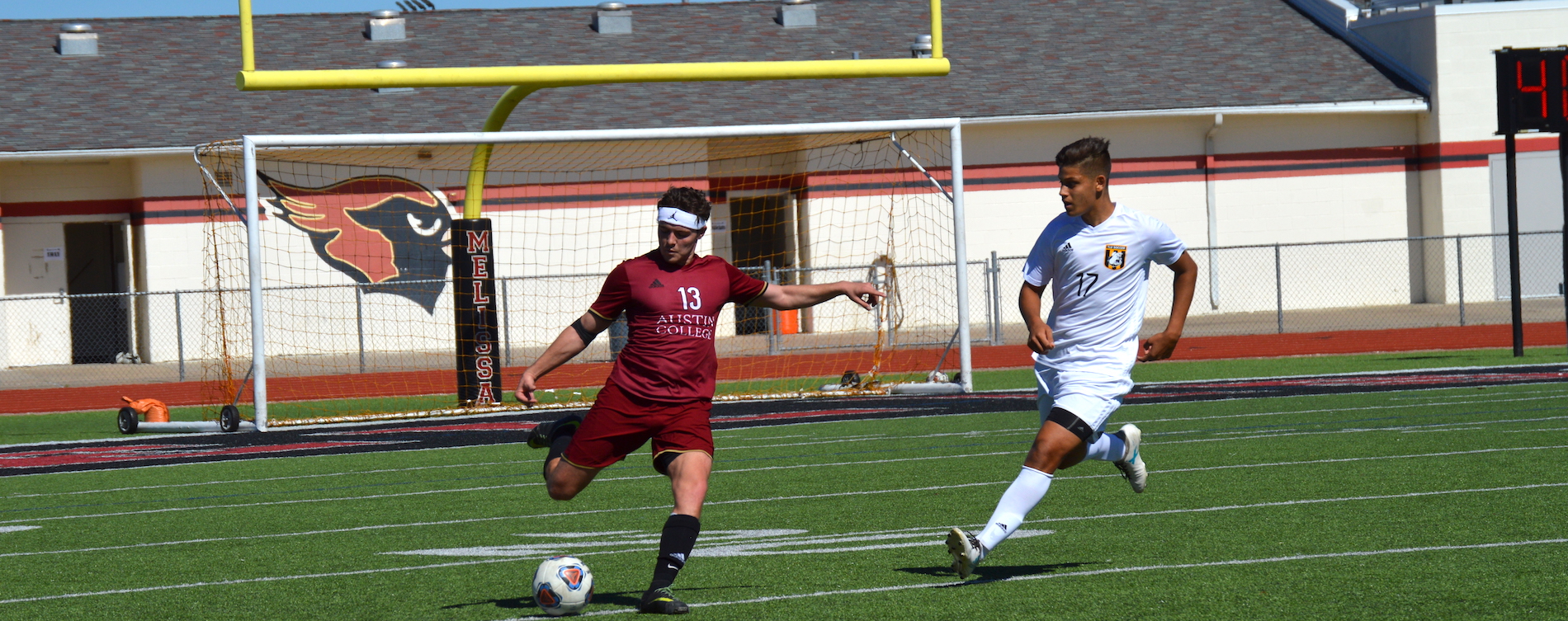 Late Goal Lifts 'Roos Past TLU