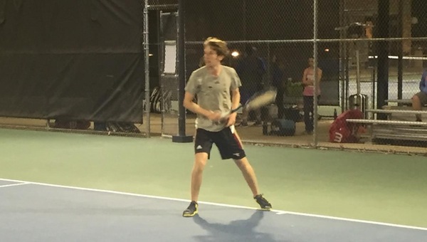 Men's Tennis Takes LETU 7-2 In Longview