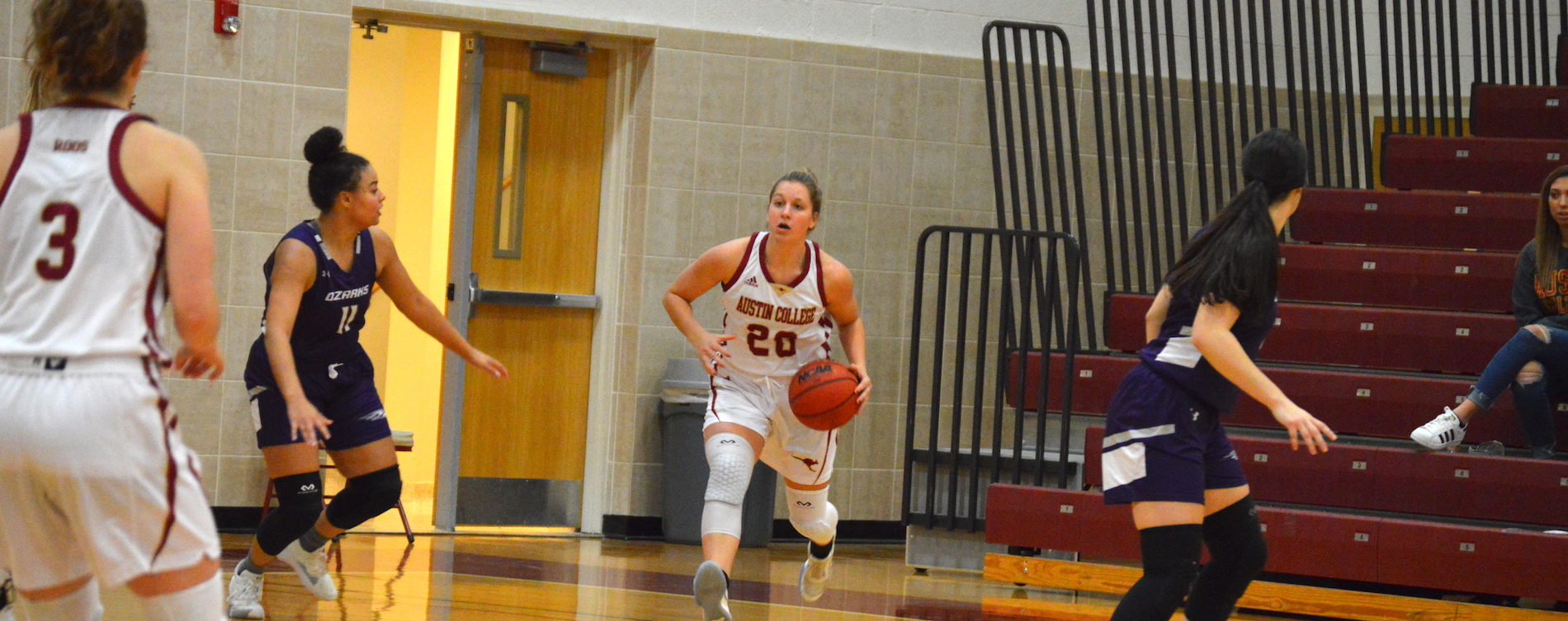 'Roos Stay Unbeaten with Win Over Ozarks