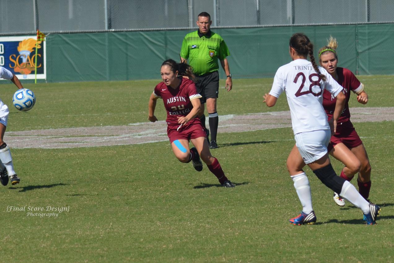 No. 3 Trinity Too Much for 'Roo Women's Soccer