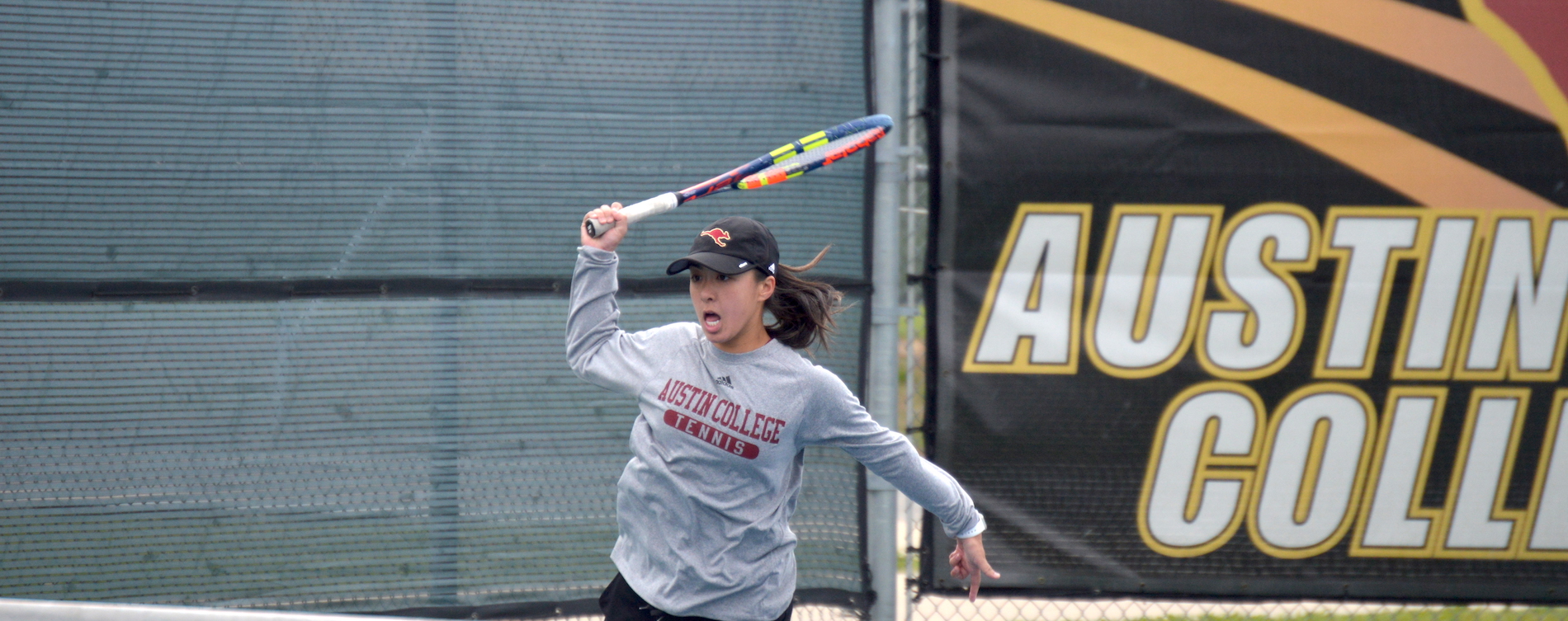 Duong Earns National and Regional Bests in ITA Fall Singles Rankings