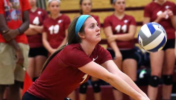 'Roo Volleyball Takes Two of Three on Weekend Trip