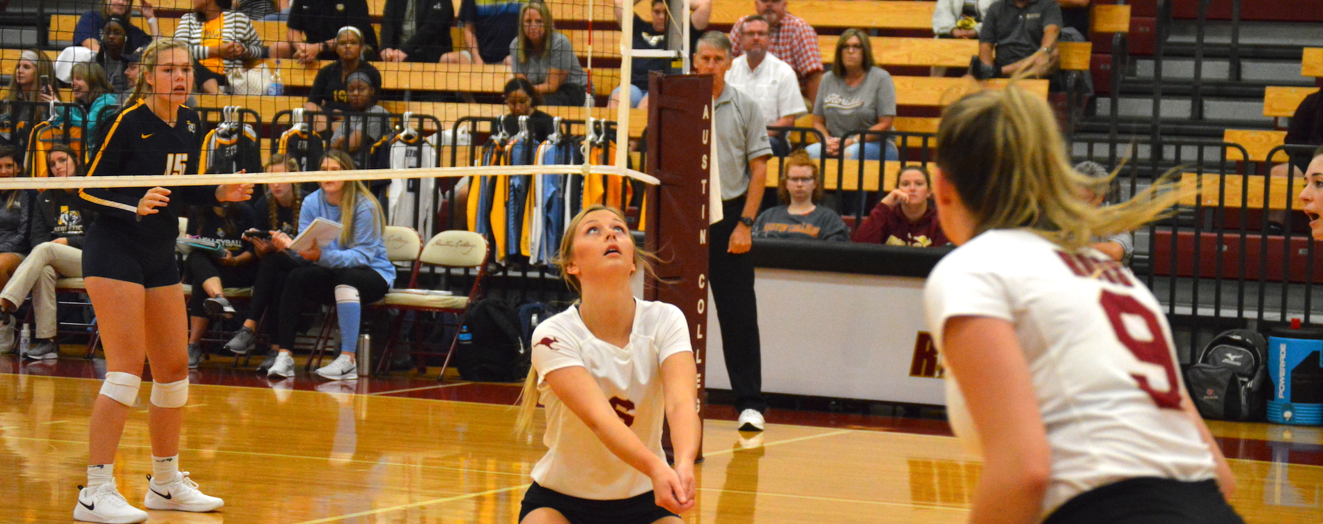 'Roos Drop Two to Open AC Classic